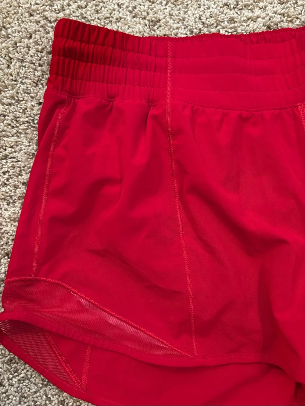 EUC! LULULEMON Hotty Hot low rise lined shorts. Size 10.